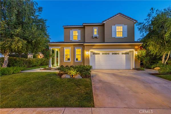 A better way to find your home - Pending in Valencia. 5 Beds, 3 Baths 1