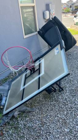 Free basketball hoop 1