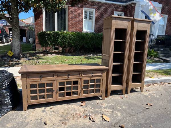 Curb Alert - Furniture 1