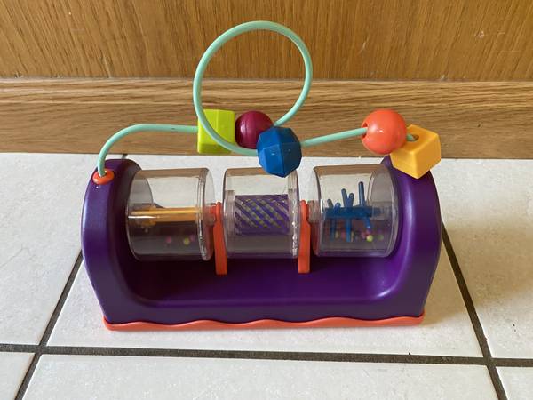 Spin, Rattle and Roll--B toy 1