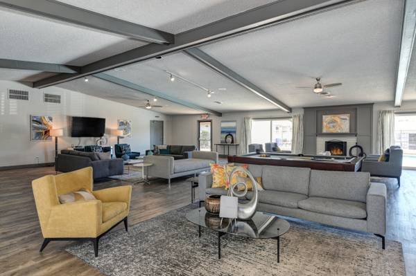$2,344 / 3br - 3 bedrooms / 2 bathrooms 1,440 Sq.Ft. The Florence (Citrus Heights)63844739537025123