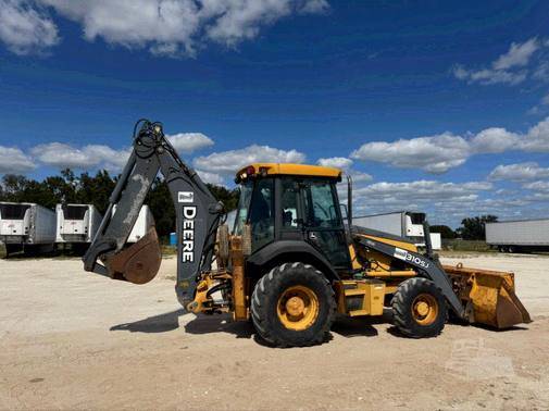 backhoe loader .deere2011 1