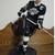 WAYNE GRETZKY Los Angeles Kings AUTOGRAPHED GARTLAN Figurine 1 thumbnail