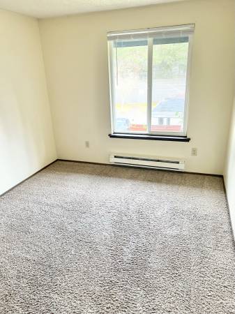 $1,585 / 2br - 900ft2 - Large Two Bedroom (West Olympia)63948084960771123