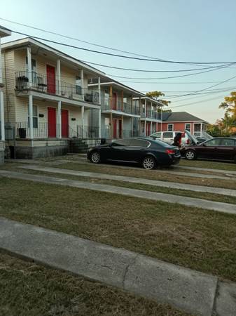 $1,300 / 1br - Nice home (New Orleans)63791993279363122