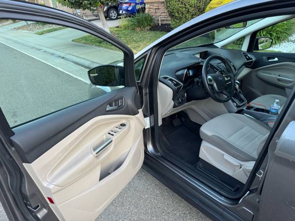 2014 Ford C-Max Hybrid SE - $8,500 (Vallejo)63624254918531124