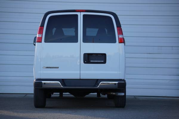 furgoneta Chevrolet Express 3500 extendida de 12 pasajeros 2021, ¡excelentes furgonetas CHEVY! - $26,900 (RAINIERTRUCK.COM)63623493640961124