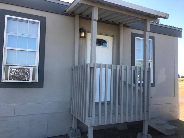 $775.00 2 bedroom furnished home 1