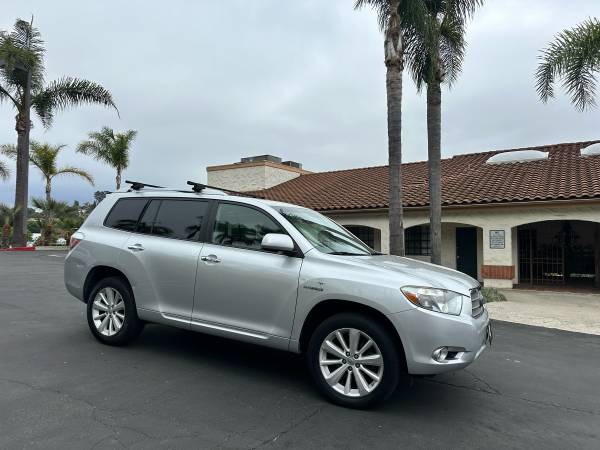 2009 Toyota Highlander Hybrid Limited - $5,700 (Vista)63624732007553121