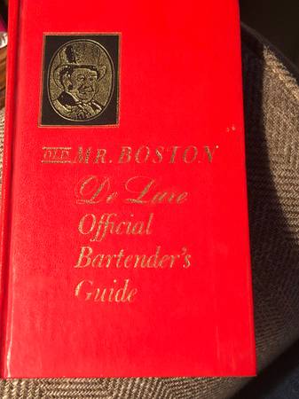 Old Mr. Boston Deluxe Official Bartender’s Guide 1