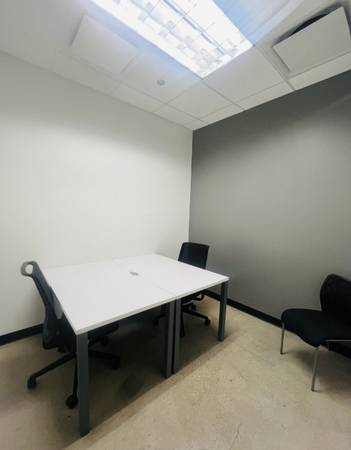 $499 🔥🔥🔥ALL PRIVATE OFFICES 50 % OFF IN HYDE PARK🔥🔥🔥 (Chicago)63959741721474123