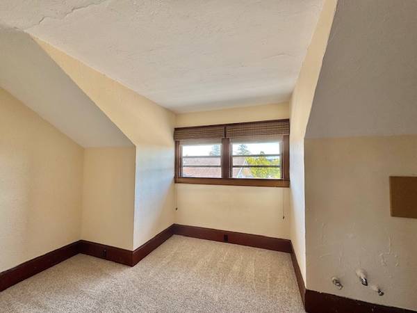 $1,300 / 1br - 140ft2 - El Corazón de Petaluma (petaluma)63657761150083121