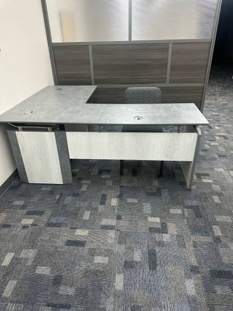 L Shape Office Desk 1