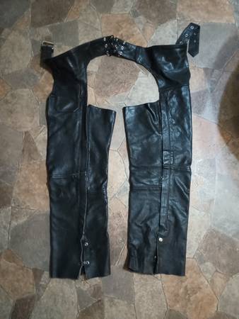 LEATHER CHAPS 1