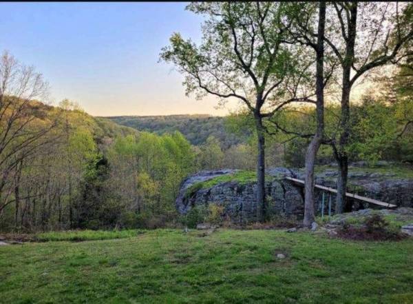 $800 / 1br - 500ft2 - Bedroom for rent (Signal Mountain)63993077820034124