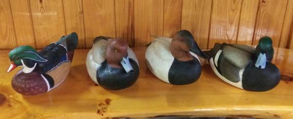 Danbury mint duck decoys  (porcelain) 1
