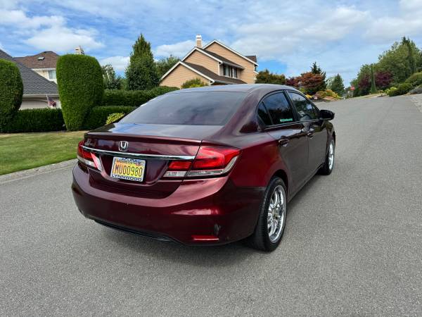 2015 Honda Civic Sport 4D Auto Drives 41-mpg - $4,450 (Seattle)63654707304323124
