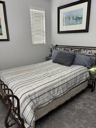 Metal frame bed frame (mattress not included) 1
