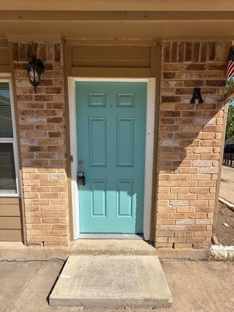 $1,295 / 2br - 842ft2 - Stylish Comfort & Convenience in Mesa Ridge (Round Rock)63922560218755121