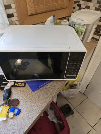 Mainstays microwave 1