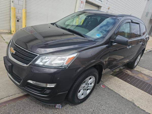 2017 chevy traverse - $6,500 (Woodside.ny)63618003772161122