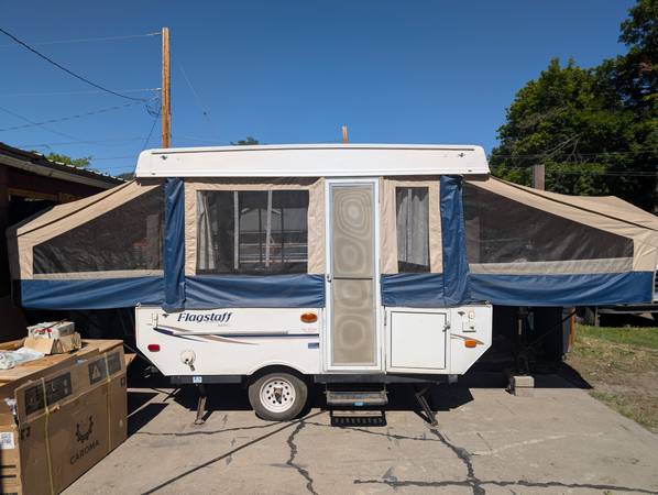 2008 Flagstaff popup camper 1