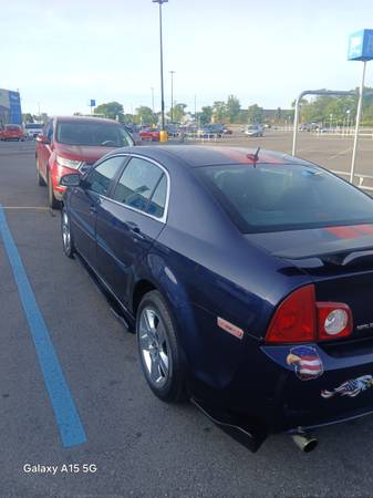 Coche en venta - $2.500 (New Albany)63621800072961122