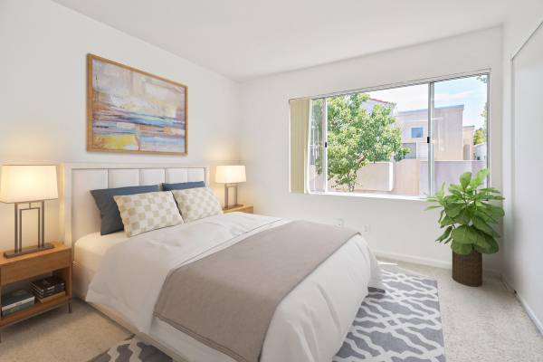 $2,869 / 3br - 1049ft2 - Quiet Meandering Walkways, Cable Ready, Picnic Tables (27303 N. Sara St., Los Angeles, CA)63700958374273123