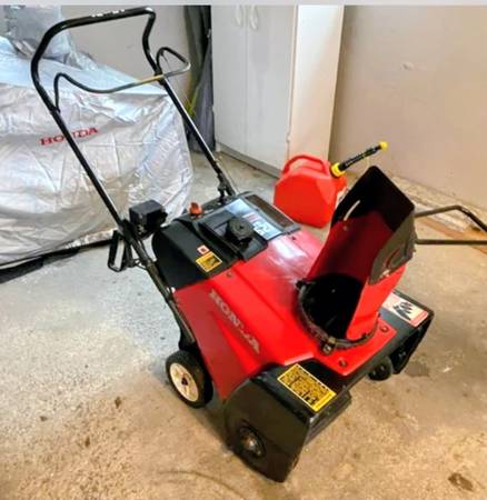 HONDA HS621 SNOWBLOWER 1