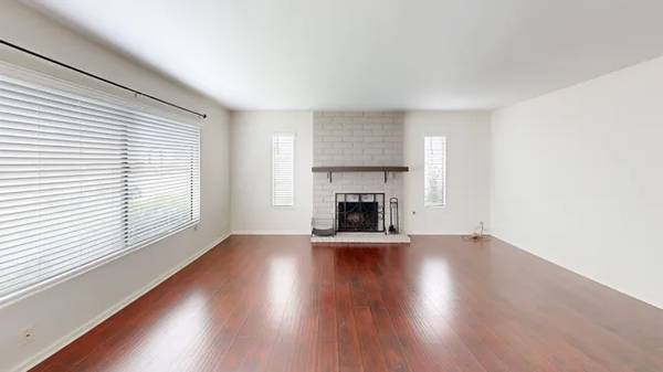$1,908 / 1br - Charming Craftsman home, 2 bed/1bath house! (2496 Winged Foot Rd Brentwood, CA)63989800216962124