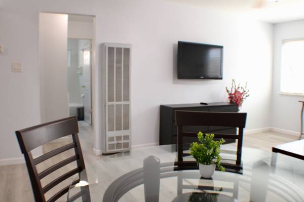 $2800.00 / 2br - 800ft2 - Furnished 2BR in Castro Valley – In-Unit Laundry, Parking, Pet-Friendl63933765925123123