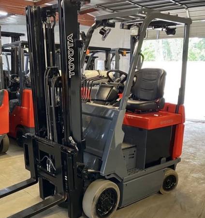 2019 Toyota 7FBCU15 Forklift 1