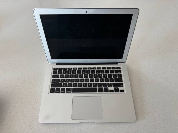 MacBook Air 13” 1