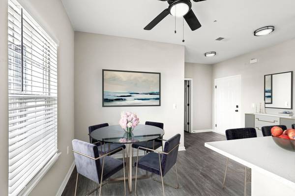 $1,550 / 2br - 868ft2 - ¡CASA DE 2 HABITACIONES Y 2 BAÑOS! Disponible AHORA (Murfreesboro)63680212140545123