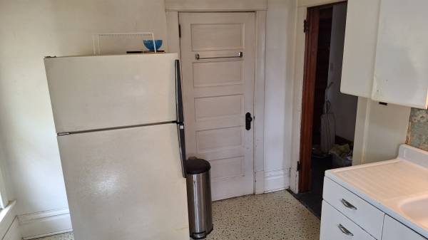 $650 / 1br - 700ft2 - Morningside by McDonalds 1 bedroom 2nd floor (Morningside)63849376391427124