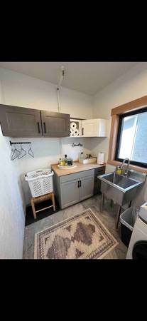 $1,700 / 2br - 800ft2 - 2 bedroom 1 bath (University area)63657026941697124