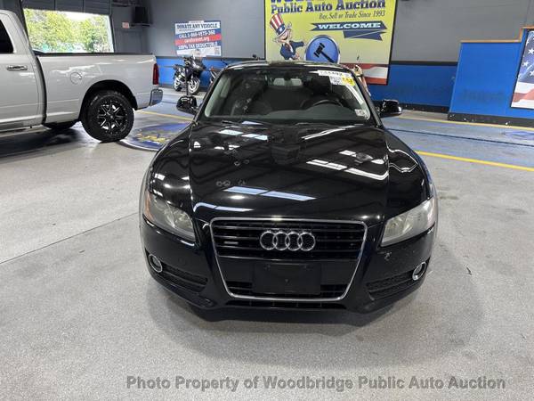 2009 *Audi* *A5* *Cupé de 2 puertas, transmisión manual* Negro - $3.450 (Subasta de autos públicos de Woodbridge)63487224753537121