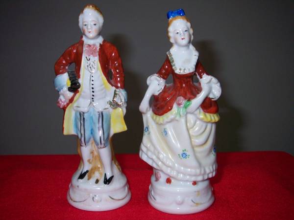Occupied Japan - Colonial Couple Figurines - REDUCED 1