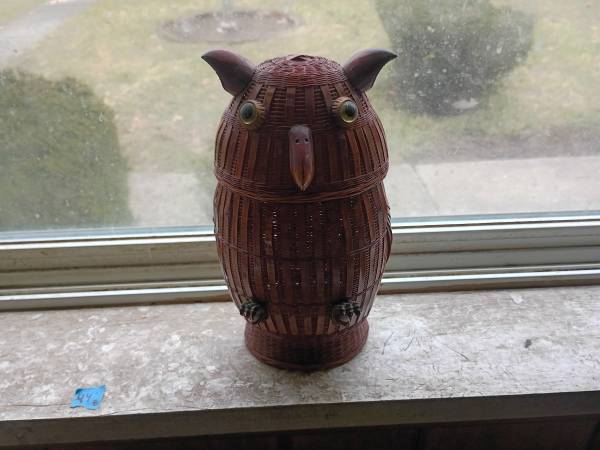 Vintage woven wicker owl rattan basket 1