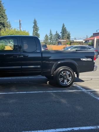 2003 Toyota tundra low miles original owner clean title 4x4 excellent - $15,850 (Edmonds)63622936446849123