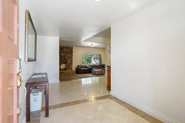 $4200.00 / 3br - 2000ft2 - 3BD2BA NORTHRDGE Gran Casa Cómoda Cerca de FWY63857624141313123