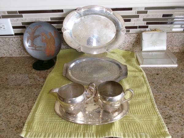 Vintage ACADEMY/F.B.Rogers silver on copper Sets 1
