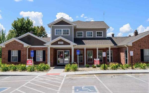 $1,670 / 3br - 1365ft2 - Where Memories Begin: Secure Your Space Now! (Omaha - Northwest Omaha)63681732741761121