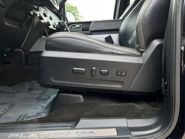 2016 Ford Expedition Platinum - $18.995 (Network Auto Source Inc)4944683445584076821