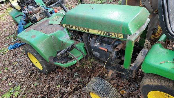 Wanted John Deere Garden tractors / mowers62927920435585122