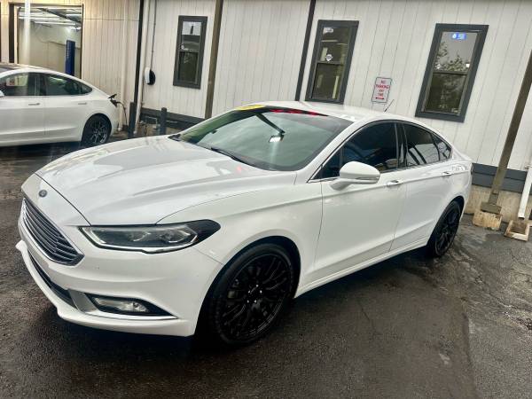 Ford Fusion SE AWD 2.0L I4 F DOHC 16V de 2017 - $9,999 (Key Auto Denver 303-960-2027)63612236485635122
