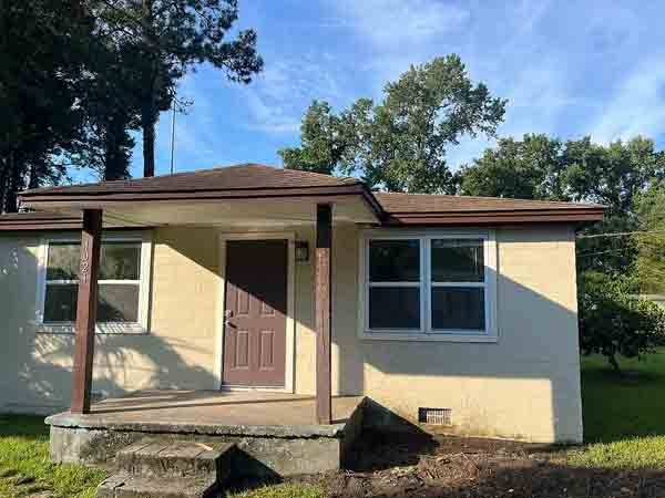 $800 / 2br - */*Beautifully updated 2-bed 1-bath home*/* (Charleston, SC)64015946322562120