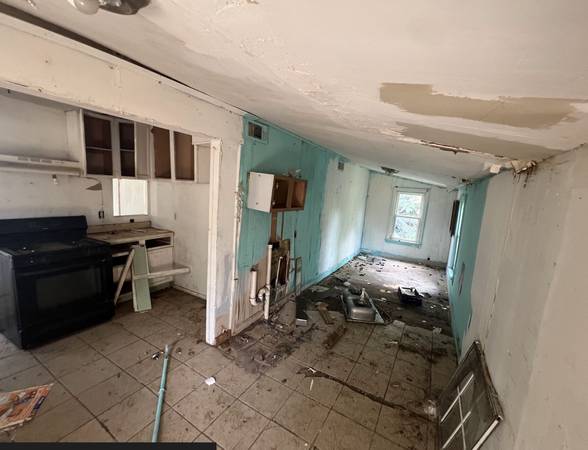 $62,000 / 2br - 1008ft2 - West Tulsa - UNDER 65k! (Tulsa)63982133070083121