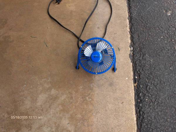 HAWAIIAN  BREEZE  5 " FAN. 1