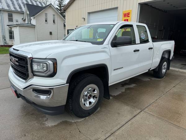 2018 GMC Sierra 1500 Double cab 4x4 - $22,900 (St. Albans)63622509489921123